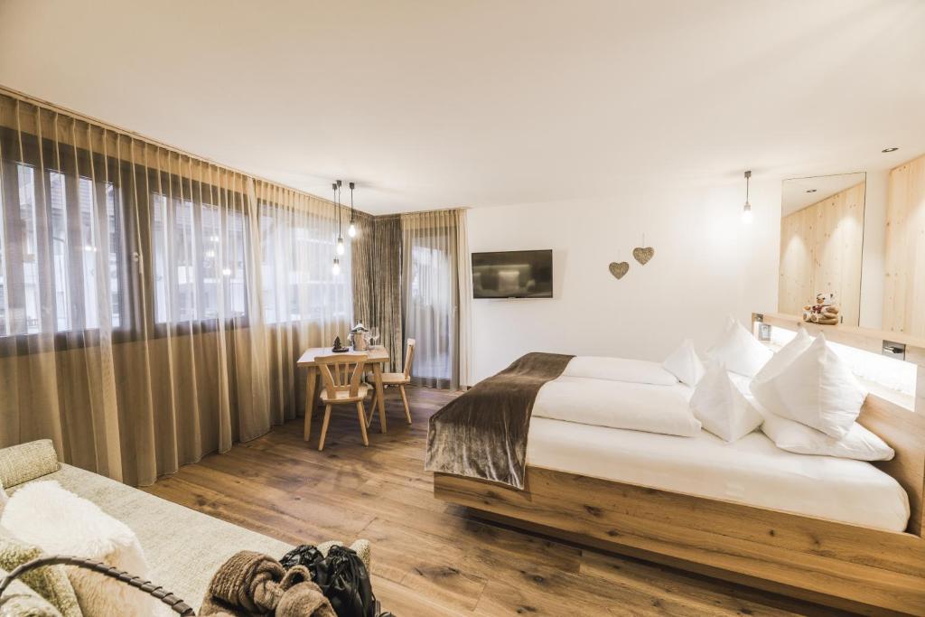 Hotel Chalet S - Dolomites Design - adults friendly