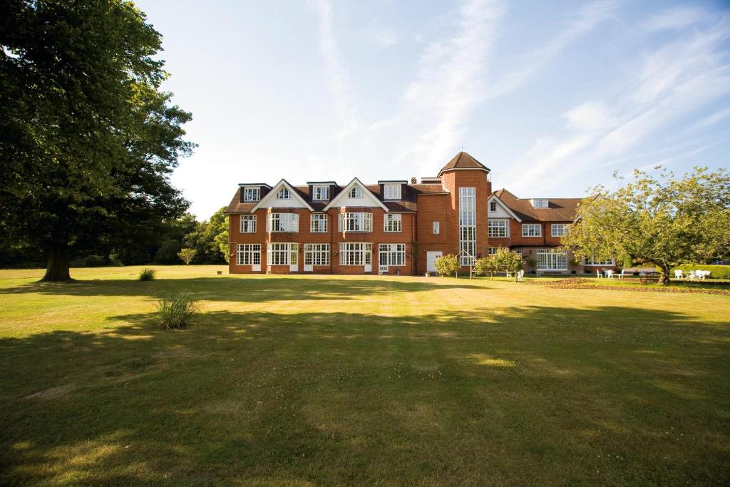 Grovefield House Hotel (Slough) 